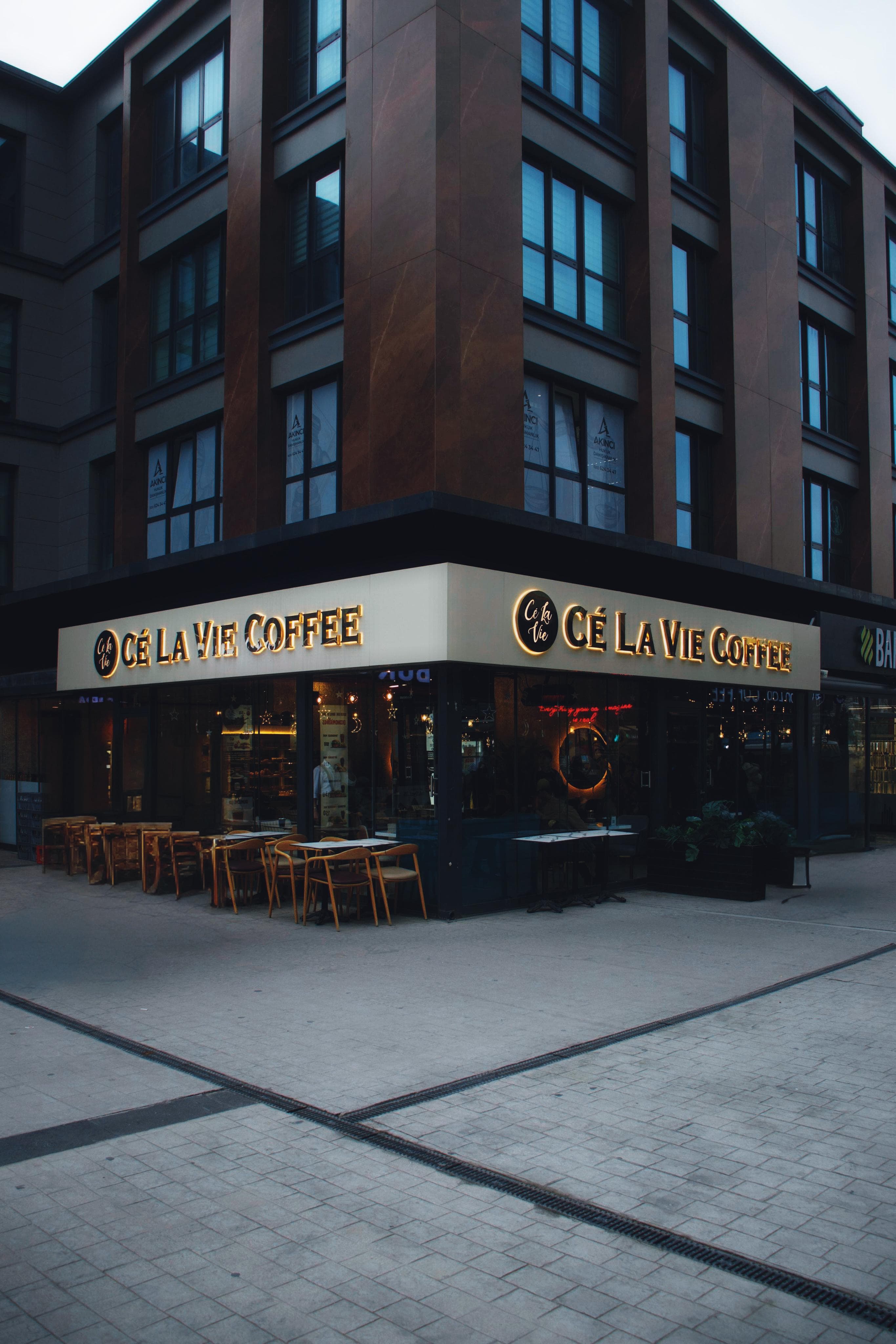 Coffe The Woo Banner